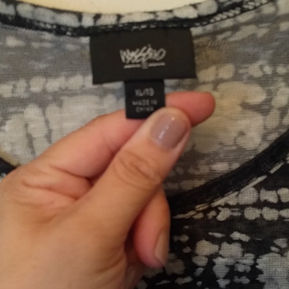 Batik style Merona top - Picture 3 of 4